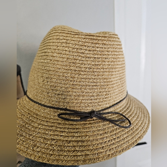 Sun Hat - Picture 2 of 3